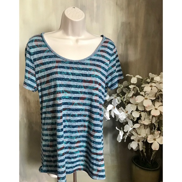 Patterned Tee - Picture 1 of 3